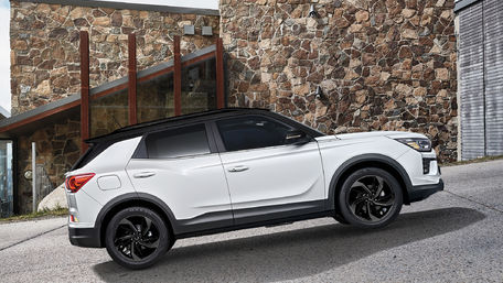 SsangYong Korando three quarter front image