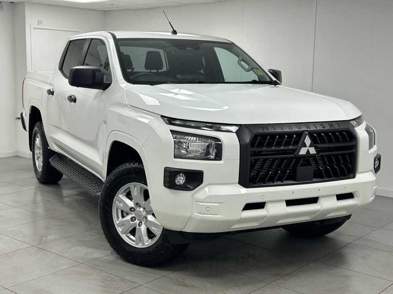 Mitsubishi L200 Titan 2.4 Bi-Turbo D Double Cab Pick Up 4WD Auto